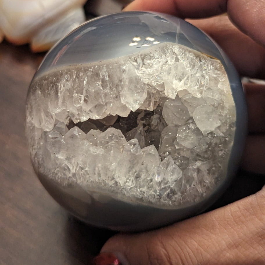 Blue Agate Sphere "Elvis"