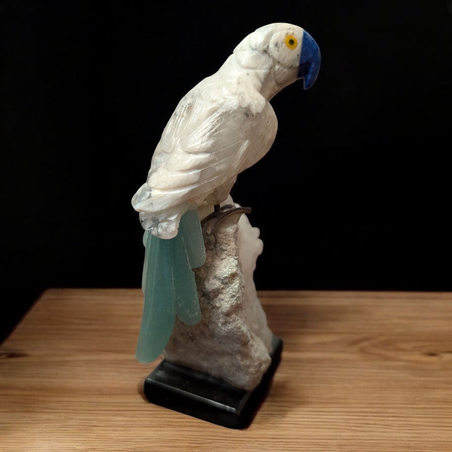 Aragonite and Adventurine Macaw On Quartz