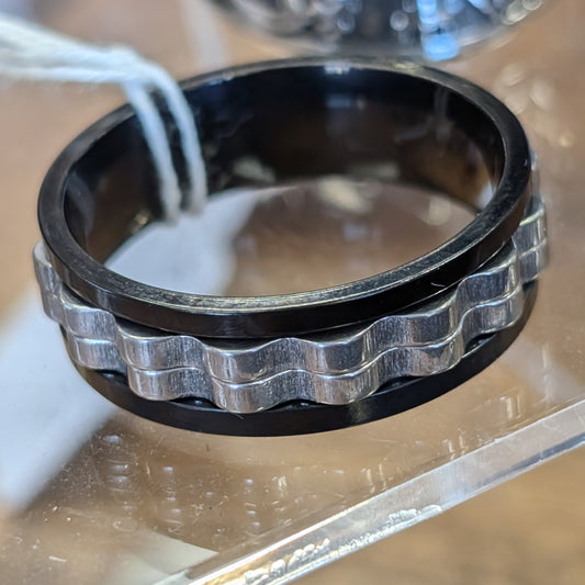 Black Stainless Steel Chain Ring