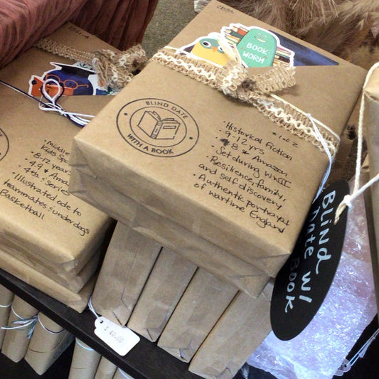 zzzSoftcover- Blind Date Book